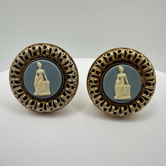 Shields vintage gold tone blue resin Greek goddess cameos cufflinks cuff links - Picture 3 of 7